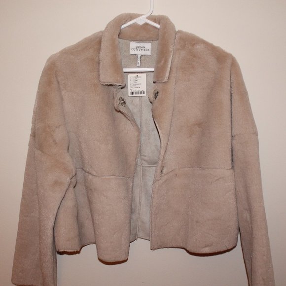 URBAN OUTFITTERS Faux Fur Jacket - Picture 1 of 3